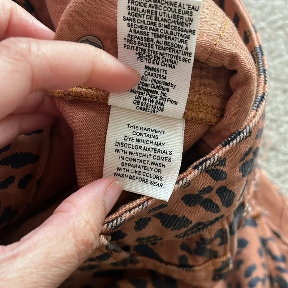 “Free People: Leopard Skirt size 2”
